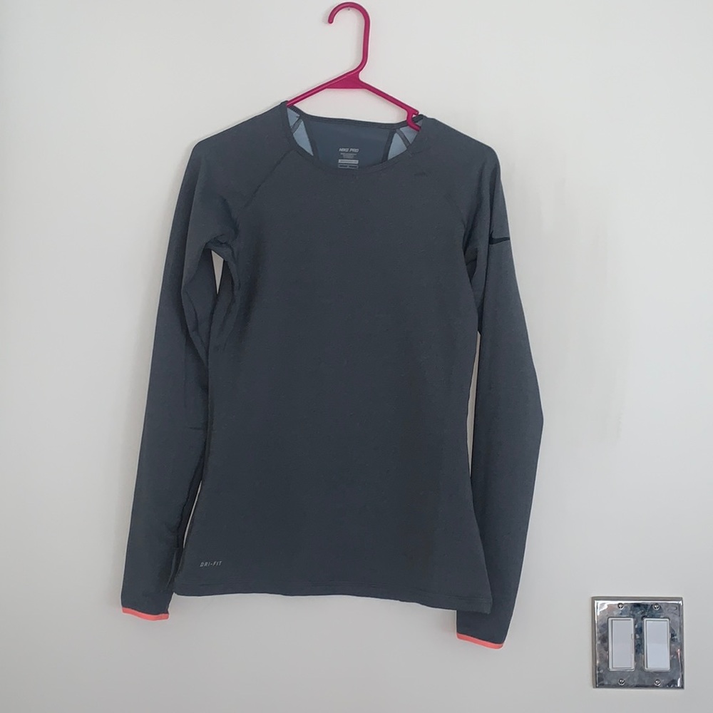 Women’s Nike Pro dri fit long sleeve top- M